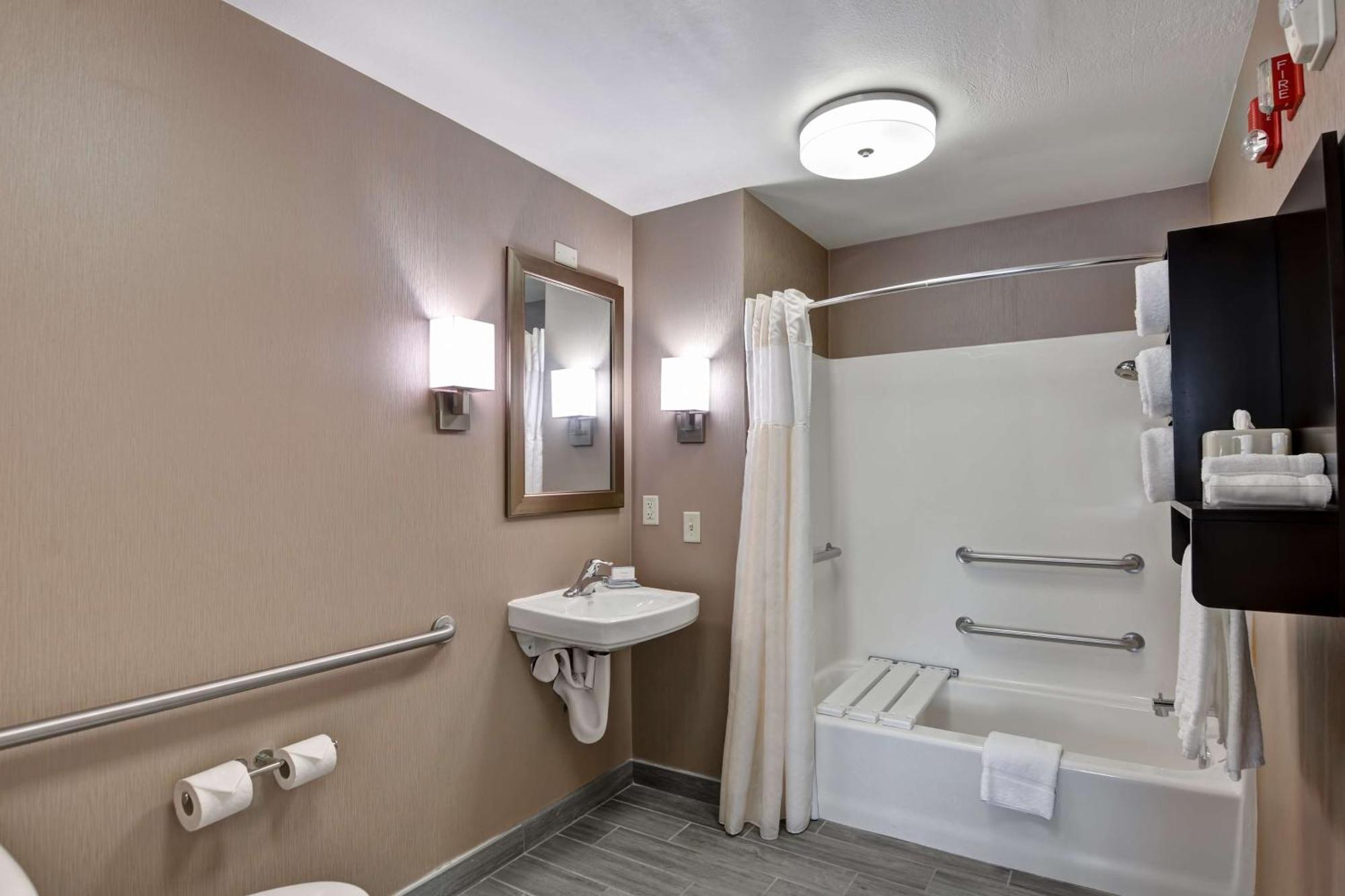 Homewood By Hilton Naperville Hotel